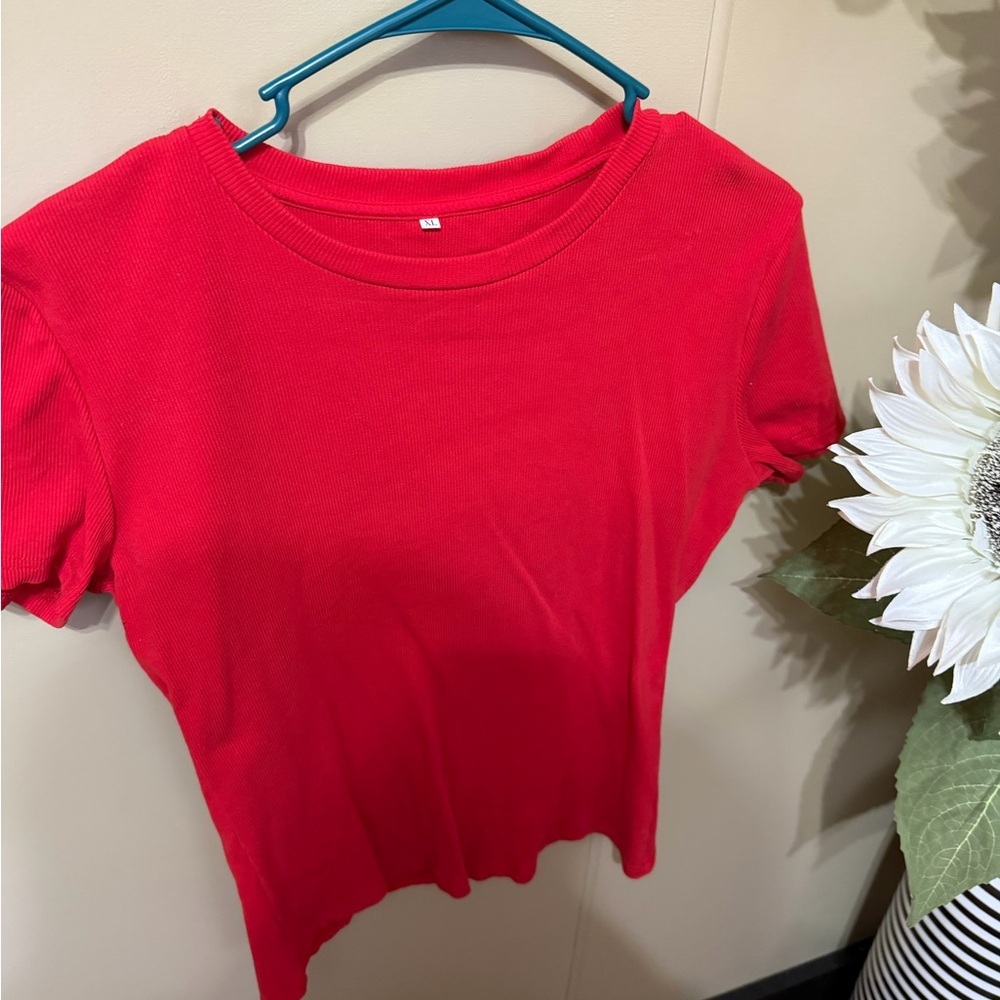Women's Red Short Sleeve Ribbed Tee